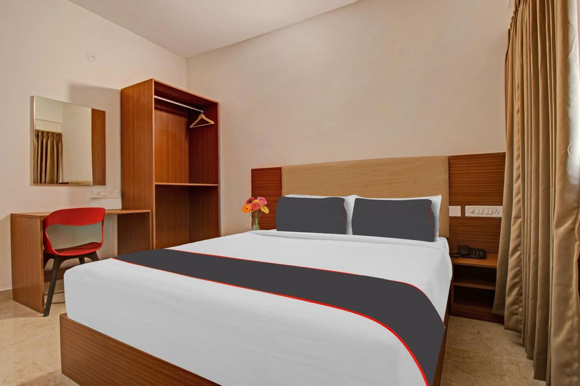 Super Collection O Petals Otium Business Hotel 벵갈루루 외부 사진