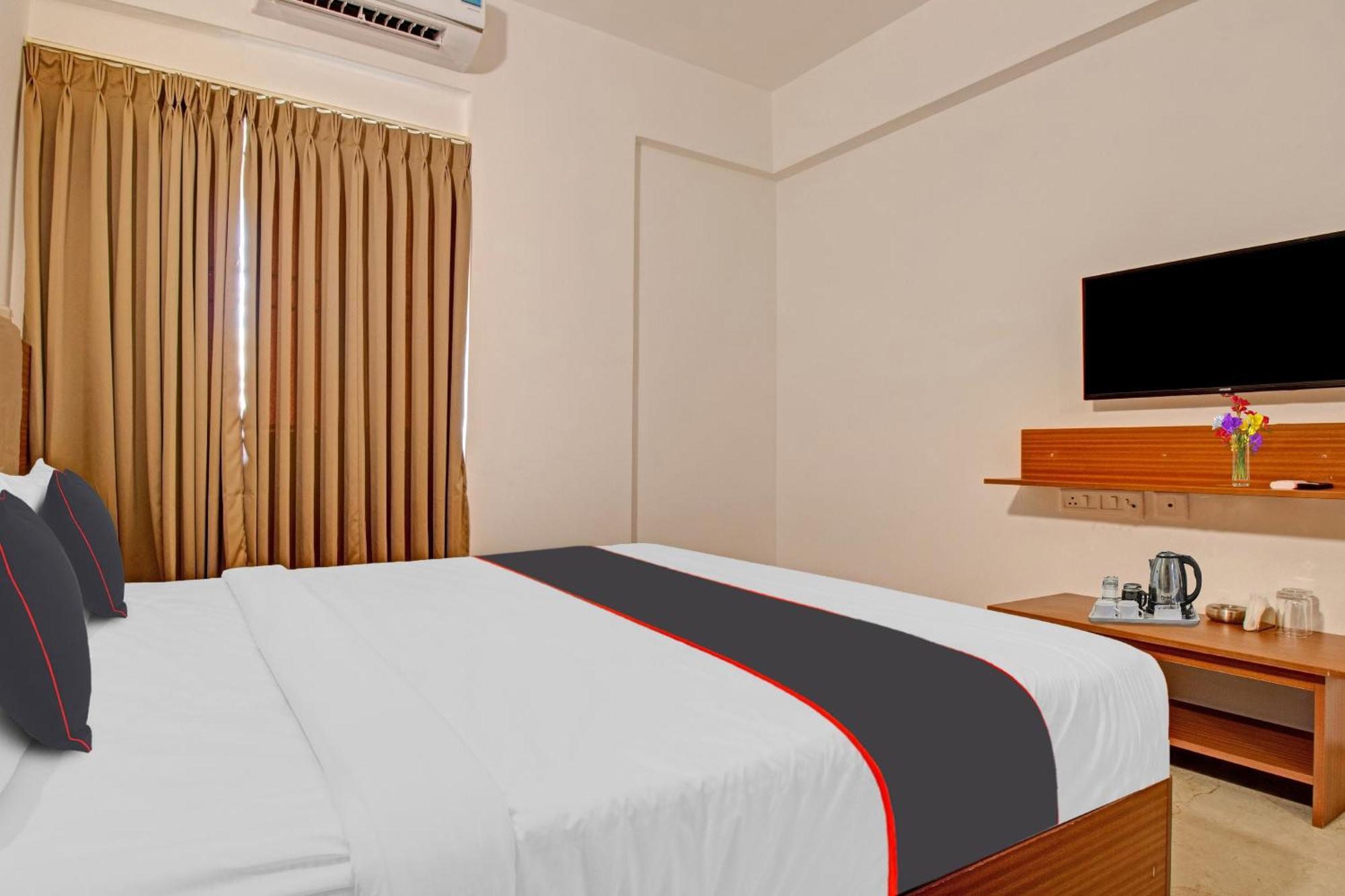 Super Collection O Petals Otium Business Hotel 벵갈루루 외부 사진