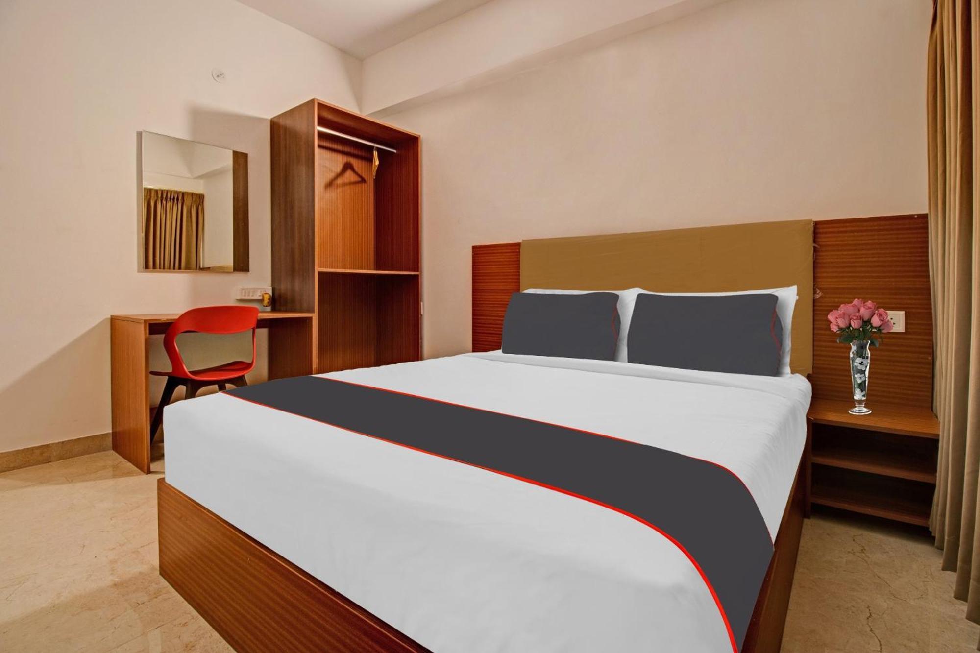 Super Collection O Petals Otium Business Hotel 벵갈루루 외부 사진