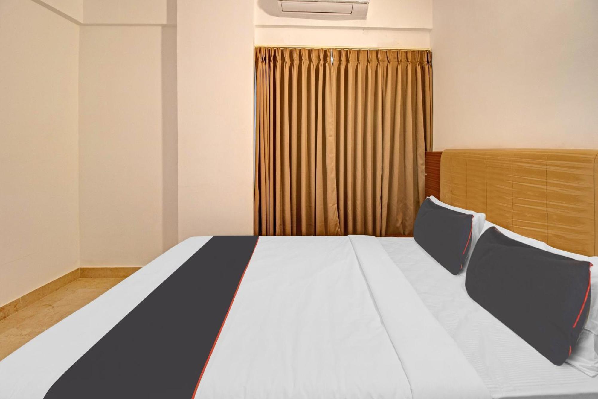 Super Collection O Petals Otium Business Hotel 벵갈루루 외부 사진